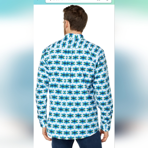 Ariat Levi Button down print shirt Medium - Picture 3 of 4